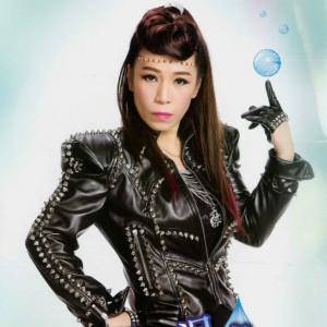 ดาวน์โหลดและฟังเพลง 似火探戈（粤语） (粤语) พร้อมเนื้อเพลงจาก 魏丽梅