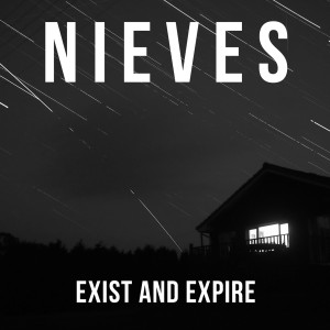 收聽Nieves的There Is No Home for a Hero歌詞歌曲