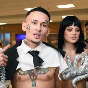 ดาวน์โหลดและฟังเพลง 12 พร้อมเนื้อเพลงจาก MORGENSHTERN