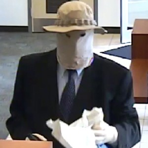 ดาวน์โหลดและฟังเพลง All White Forces (Explicit) พร้อมเนื้อเพลงจาก Lil Toe