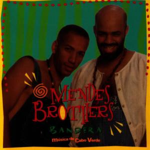 收聽Mendes Brothers的Bandera歌詞歌曲