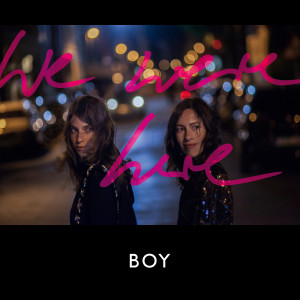 ดาวน์โหลดและฟังเพลง Hotel (Album Version) พร้อมเนื้อเพลงจาก BOY