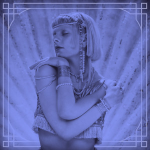 ดาวน์โหลดและฟังเพลง Exist For Love พร้อมเนื้อเพลงจาก AURORA