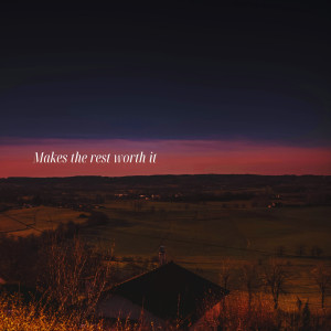 收聽The Uptown Players的Makes the Rest Worth It歌詞歌曲
