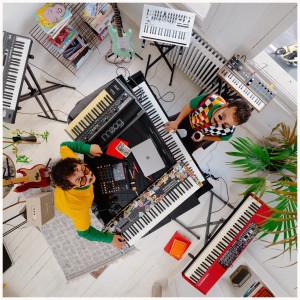 default playlist img