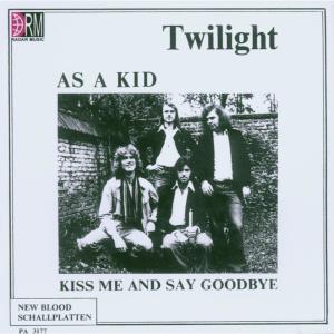Dengarkan Kiss me and say goodbye lagu dari Twilight dengan lirik