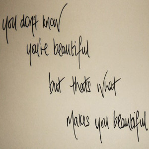 收聽You Don't Know You're Beautiful的What Makes You Beautiful (Explicit)歌詞歌曲
