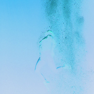 Dengarkan lagu Womxn (Logic1000 Remix) nyanyian Lapsley dengan lirik