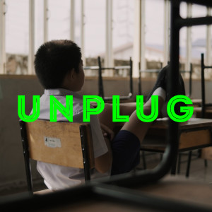 Dengarkan lagu UNPLUG (Explicit) nyanyian PARADIGM dengan lirik