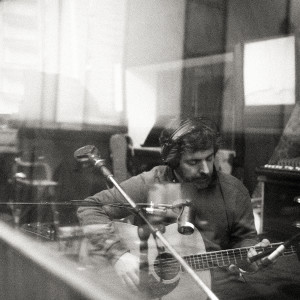 Album Os Fortes Não Choram from Esteves