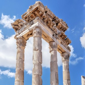 Dengarkan Ancient lagu dari Oracle Orpheus dengan lirik