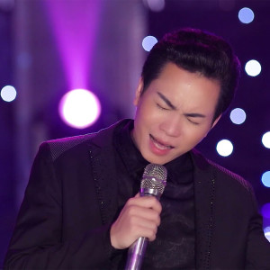 Listen to Đêm Tâm Sự song with lyrics from Quang Đại