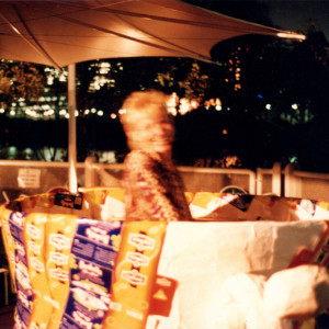 ดาวน์โหลดและฟังเพลง donald (Explicit) พร้อมเนื้อเพลงจาก Sunny Flynn Hugo