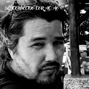 收聽Marcelo Guerreiro的Desconhecido Coração歌詞歌曲
