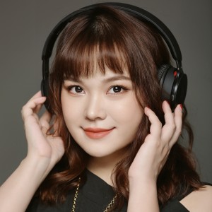 收聽邓千荧的星辰大海 (cover: 張韶涵|鄭棋元|徐均朔) (完整版)歌詞歌曲