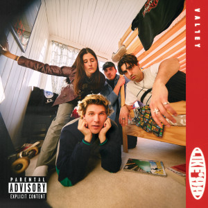 ดาวน์โหลดและฟังเพลง Like 1999 (Explicit) พร้อมเนื้อเพลงจาก Valley