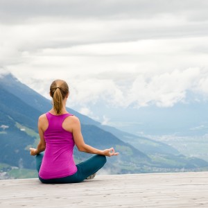 Dengarkan lagu Natural Music nyanyian Relaxing Music For You dengan lirik