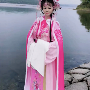 收聽小月亮的在心裏從此永遠有個你 (夢晨 remix) (Remix)歌詞歌曲