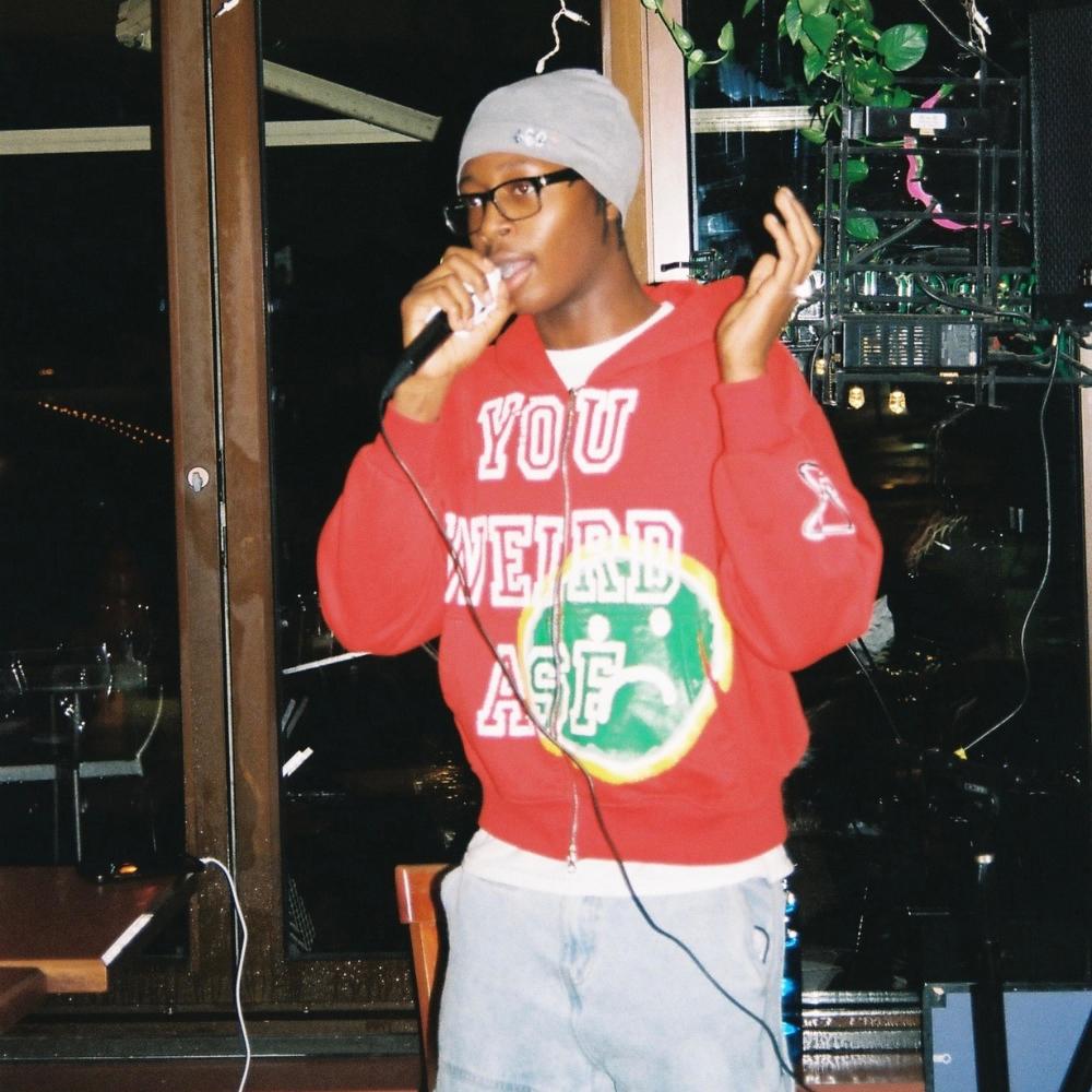 In The Booth (feat. Drizzy & M4DN3SS) (Explicit)