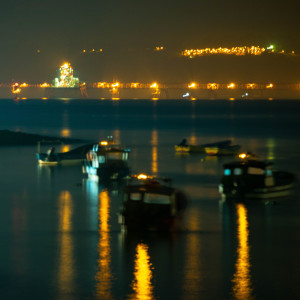 Dengarkan lagu late night nyanyian Baila Sin Cesar dengan lirik