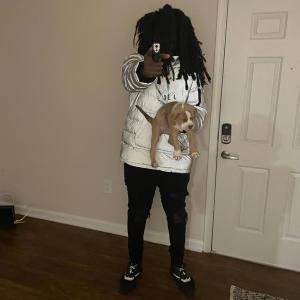 收聽Ahve2x的Button (Explicit)歌詞歌曲