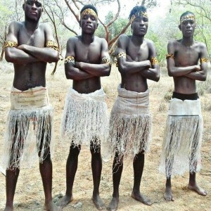 收聽Zonama的Rei Mandumbe歌詞歌曲