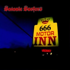 Dengarkan Lost lagu dari Satanic Surfers dengan lirik