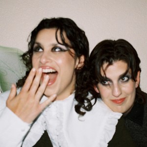 Boyish的專輯We're all gonna die, but here are some covers (Explicit)