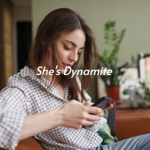 收聽B.B.King的She's Dynamite歌詞歌曲