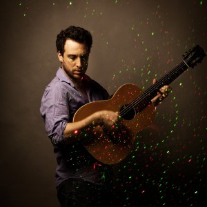 ดาวน์โหลดและฟังเพลง Amor uma Frase por Vez พร้อมเนื้อเพลงจาก Lucas Vasconcellos