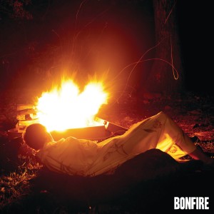 ดาวน์โหลดและฟังเพลง Bonfire (Explicit) พร้อมเนื้อเพลงจาก Childish Gambino