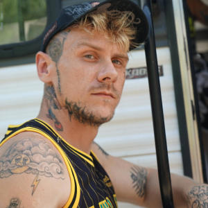 default playlist img