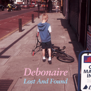 Dengarkan It Won'T Be Wrong (Accousitic Version) lagu dari Debonaire dengan lirik