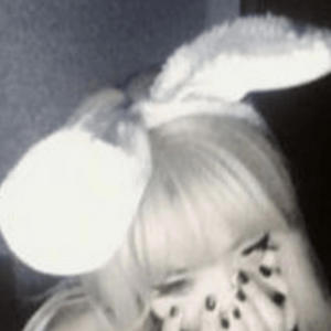 收聽p6inkillr的chloroform (feat. gutzxx & exaxt)歌詞歌曲