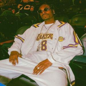 ดาวน์โหลดและฟังเพลง Fams (Explicit) พร้อมเนื้อเพลงจาก Danielz