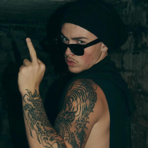 default playlist img