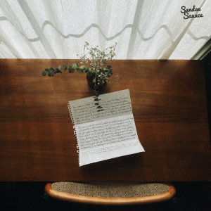 ดาวน์โหลดและฟังเพลง Moments พร้อมเนื้อเพลงจาก Micah Edwards