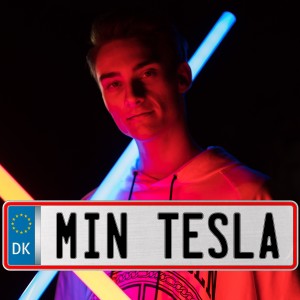 收聽Alexander Husum的Min Tesla歌詞歌曲