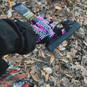 ดาวน์โหลดและฟังเพลง air it out (Explicit) พร้อมเนื้อเพลงจาก paccmane