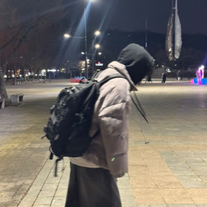 收听BENEVOLL的Chance歌词歌曲