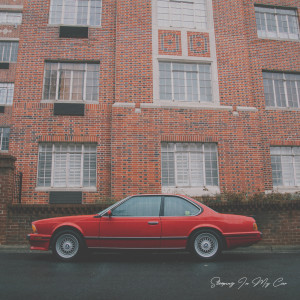 收听Larry Gee的Sleeping in My Car (Explicit)歌词歌曲