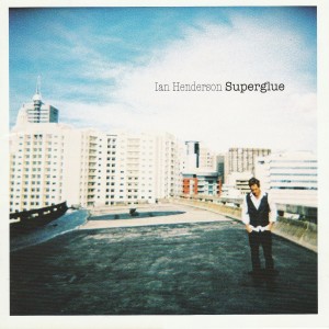 Dengarkan Clocks lagu dari Ian Henderson dengan lirik