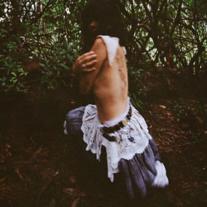 ดาวน์โหลดและฟังเพลง The Dream of Delphi พร้อมเนื้อเพลงจาก Bat For Lashes