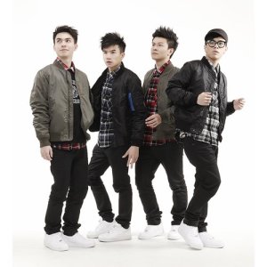 收聽C AllStar的Last Day歌詞歌曲
