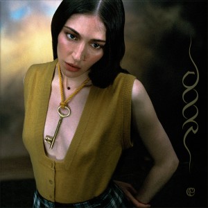 ดาวน์โหลดและฟังเพลง Door พร้อมเนื้อเพลงจาก Caroline Polachek