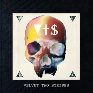 ดาวน์โหลดและฟังเพลง Fire พร้อมเนื้อเพลงจาก Velvet Two Stripes
