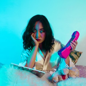 收聽ena mori的Telephone歌詞歌曲