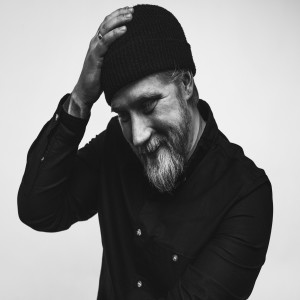 ดาวน์โหลดและฟังเพลง Into the Unknown พร้อมเนื้อเพลงจาก Jonas Brekke