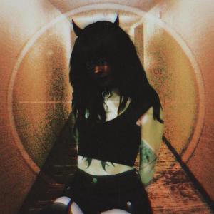 收聽Sadnoi的Type Hoe (Explicit)歌詞歌曲