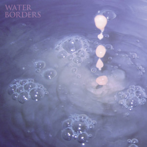 收聽Water Borders的Even In The Dark歌詞歌曲